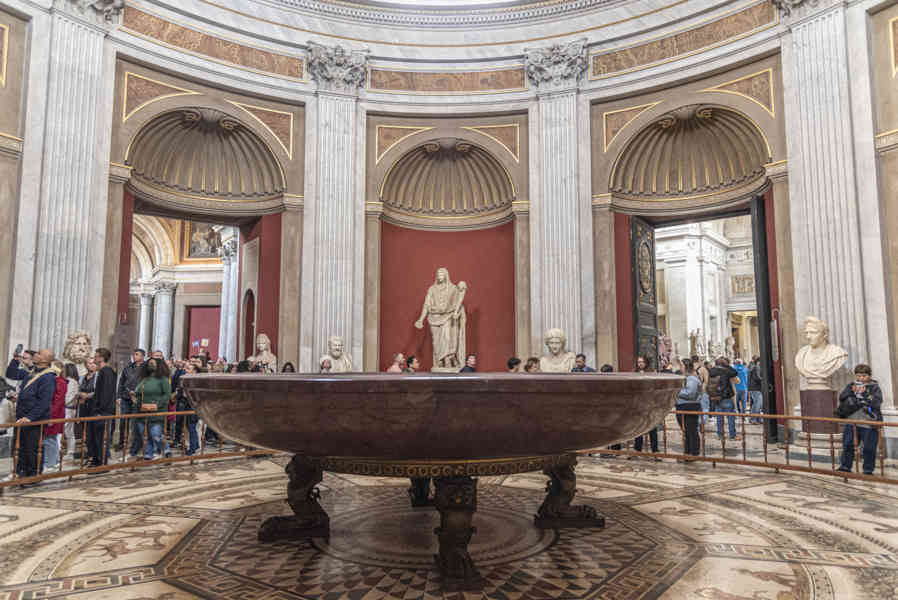 61 - Museo Vaticano - Sala Rotonda.jpg